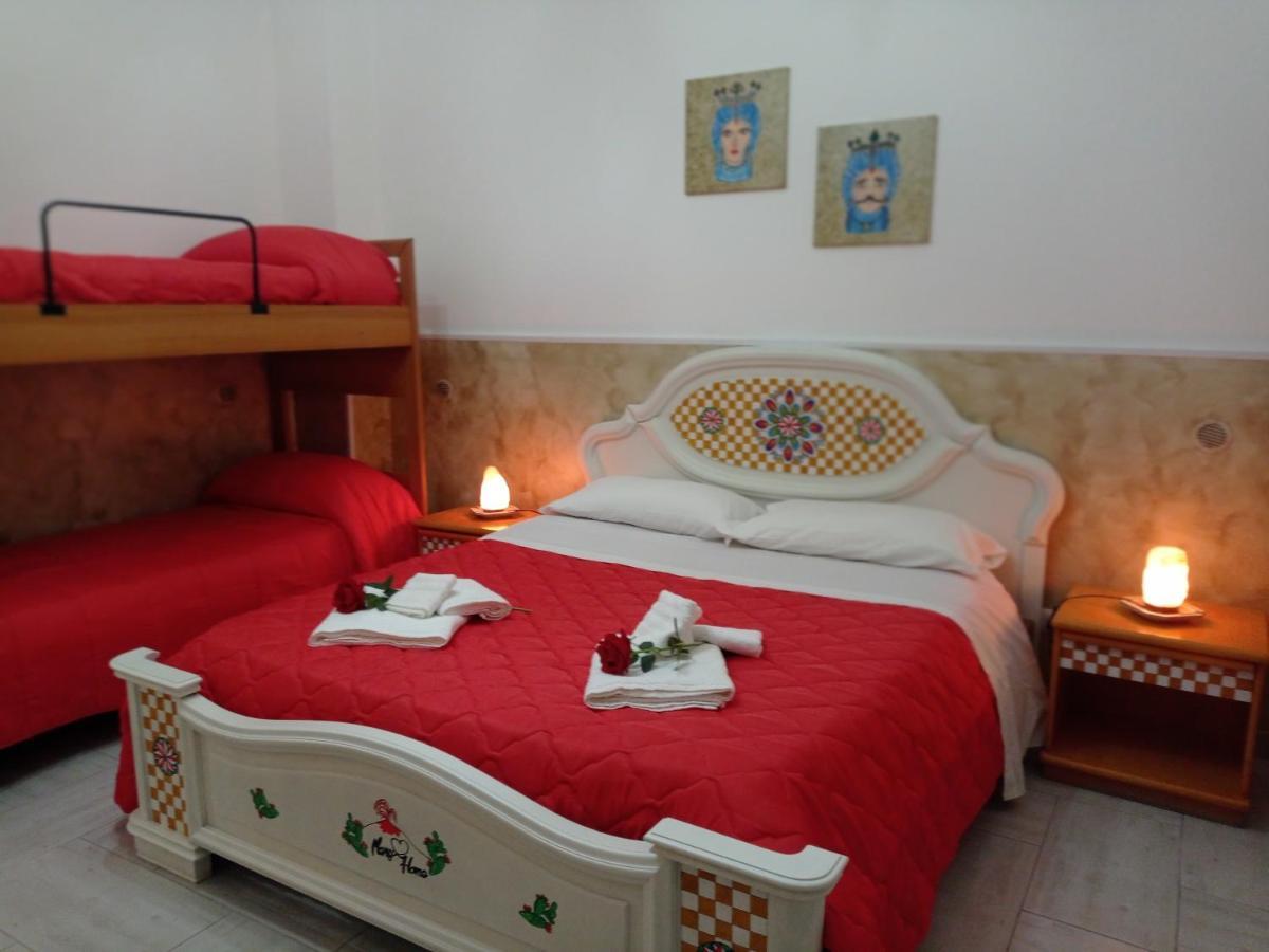 Mary Home - Casa Vacanza Taormina Buitenkant foto